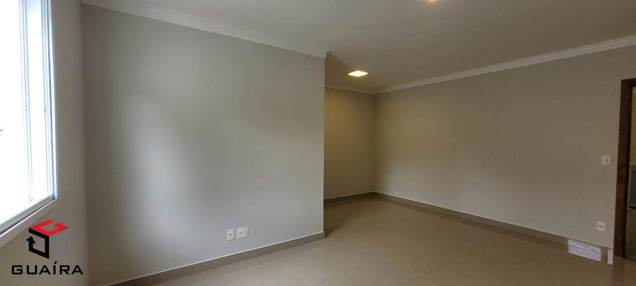 Sobrado para alugar com 3 quartos, 214m² - Foto 13