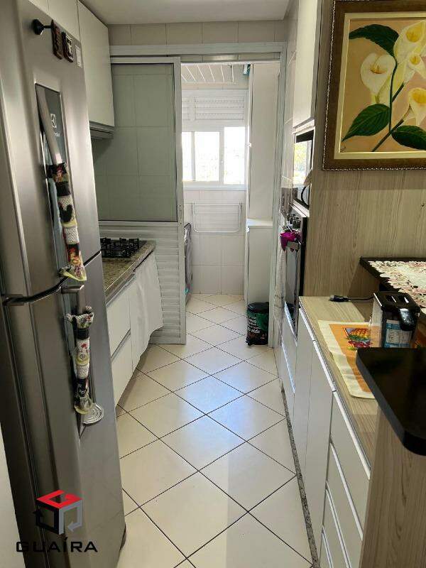 Apartamento à venda com 2 quartos, 60m² - Foto 4