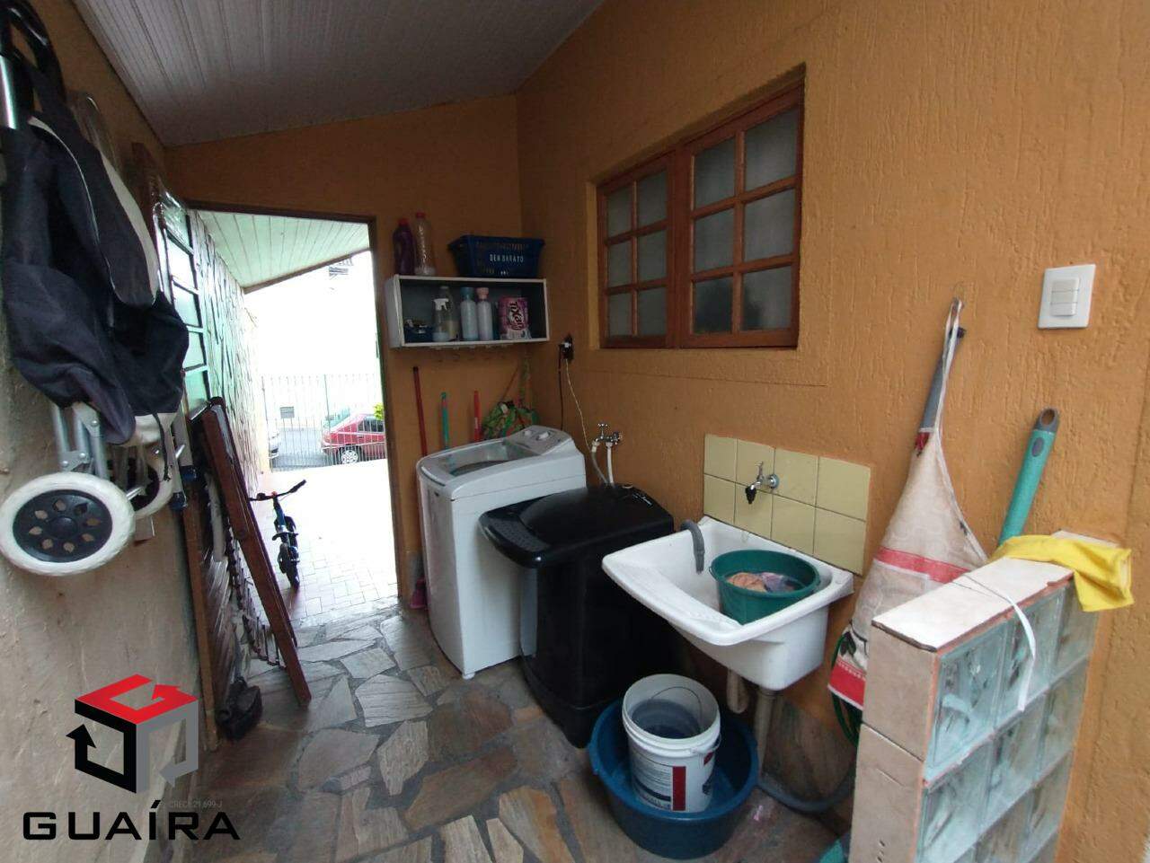 Casa à venda com 2 quartos, 88m² - Foto 9