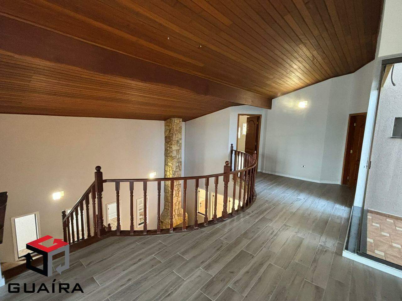 Sobrado para alugar com 4 quartos, 354m² - Foto 13