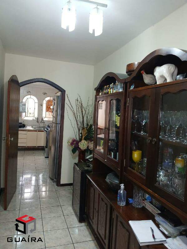 Sobrado à venda com 5 quartos, 207m² - Foto 2