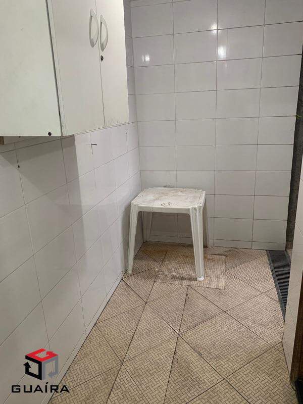 Sobrado à venda com 3 quartos, 200m² - Foto 14