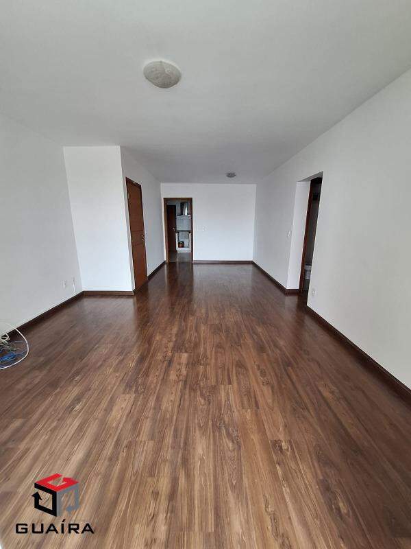 Apartamento para alugar com 3 quartos, 130m² - Foto 1