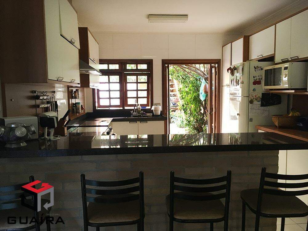 Sobrado à venda com 3 quartos, 236m² - Foto 5