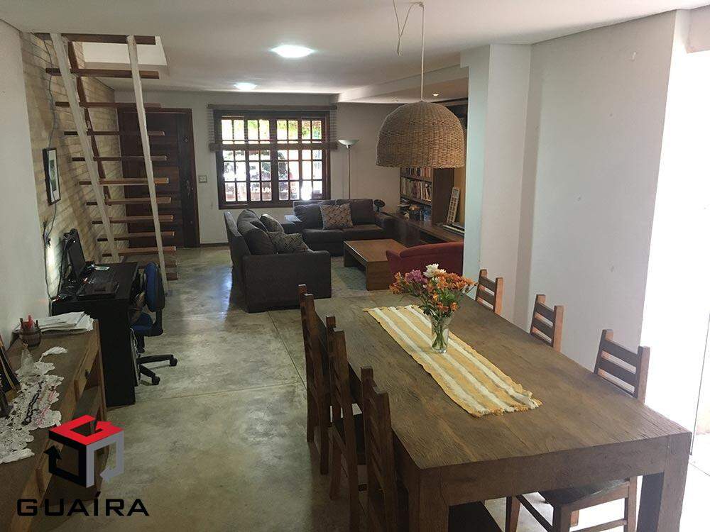 Sobrado à venda com 3 quartos, 236m² - Foto 4