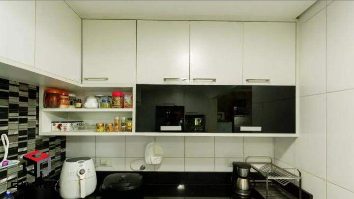 Casa à venda com 3 quartos, 212m² - Foto 10
