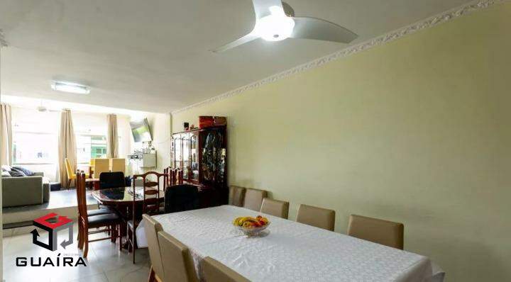 Casa à venda com 3 quartos, 212m² - Foto 2
