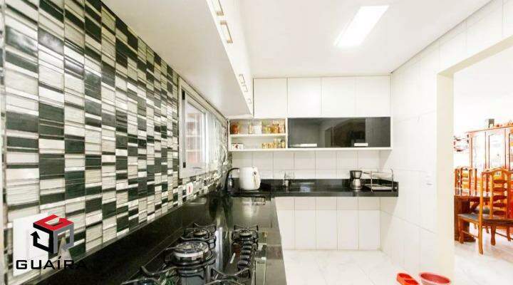 Casa à venda com 3 quartos, 212m² - Foto 7