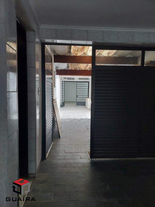 Casa para alugar com 3 quartos, 240m² - Foto 4