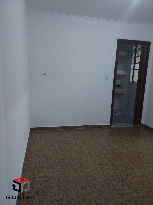 Casa para alugar com 3 quartos, 240m² - Foto 15