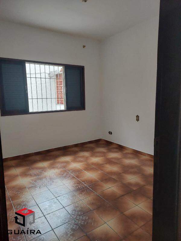 Casa para alugar com 3 quartos, 240m² - Foto 14