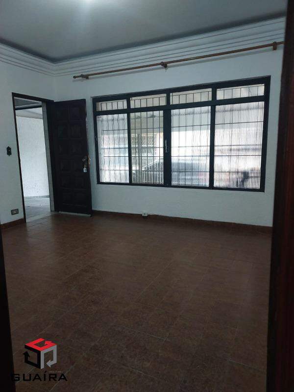 Casa para alugar com 3 quartos, 240m² - Foto 1