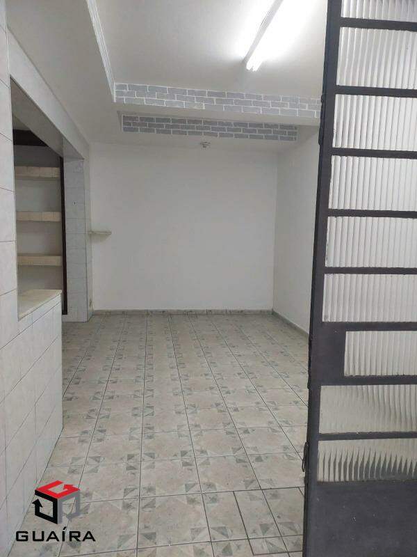 Casa para alugar com 3 quartos, 240m² - Foto 7