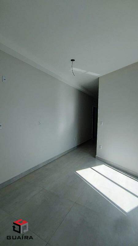 Apartamento à venda com 2 quartos, 60m² - Foto 2