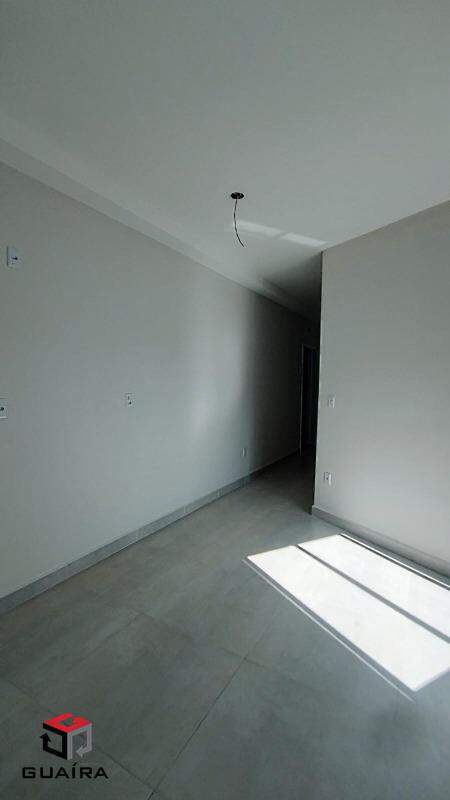 Apartamento à venda com 2 quartos, 60m² - Foto 2