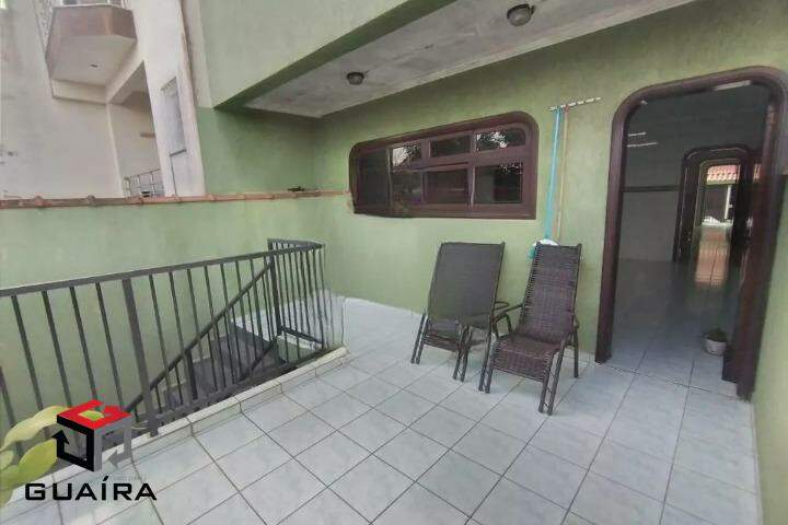 Sobrado à venda com 3 quartos, 315m² - Foto 3