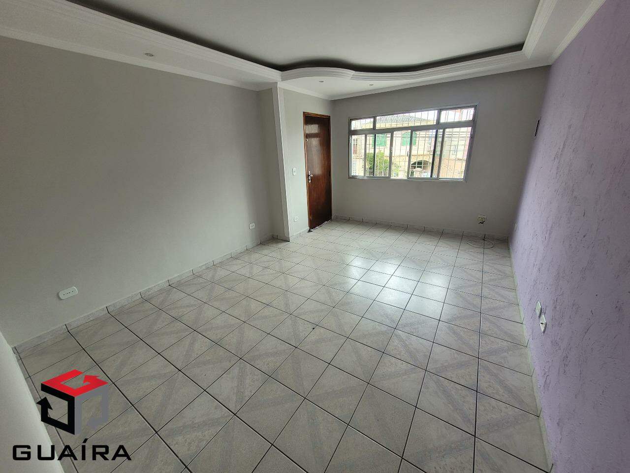 Sobrado à venda com 3 quartos, 180m² - Foto 1