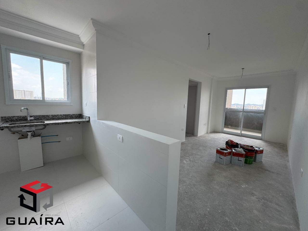 Apartamento à venda com 2 quartos, 65m² - Foto 1