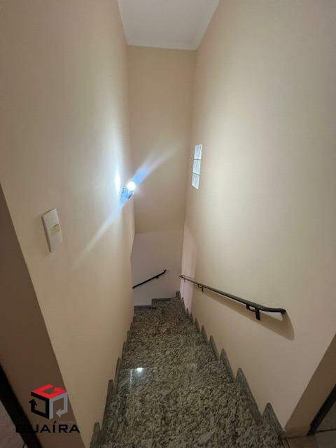 Sobrado à venda com 3 quartos, 120m² - Foto 4