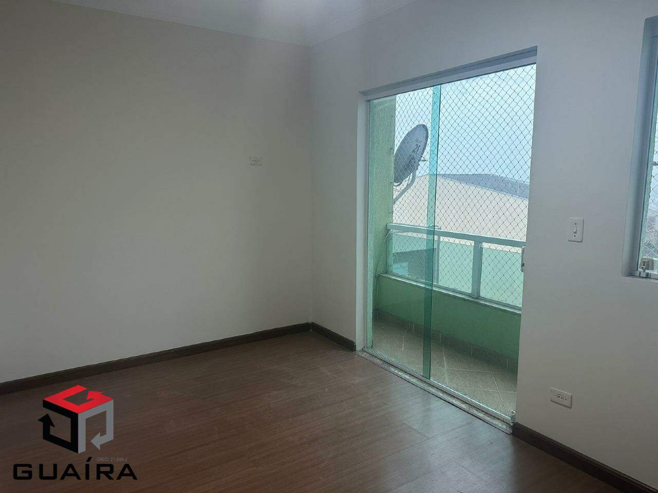 Apartamento para alugar com 3 quartos, 83m² - Foto 2