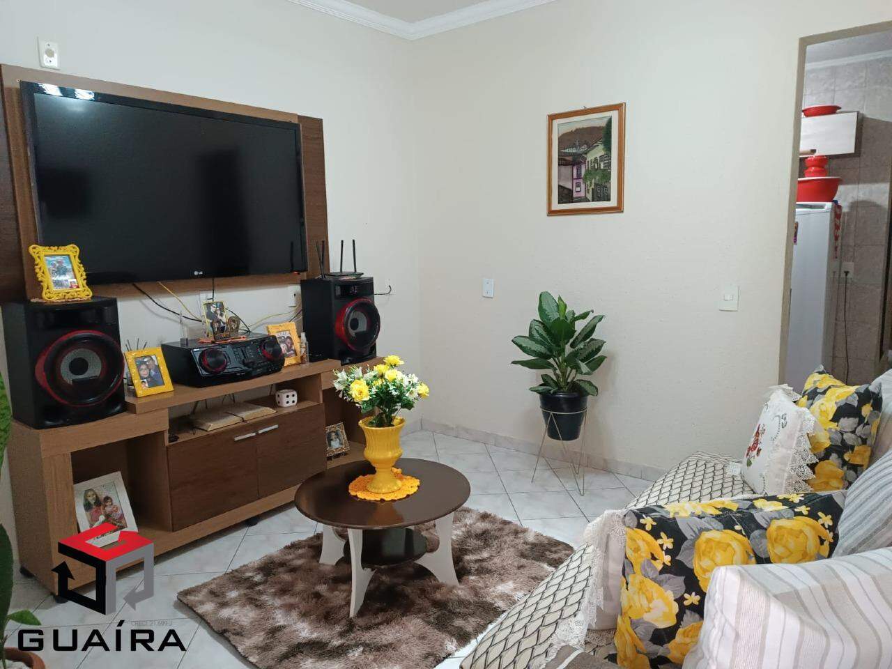 Casa à venda com 2 quartos, 230m² - Foto 1