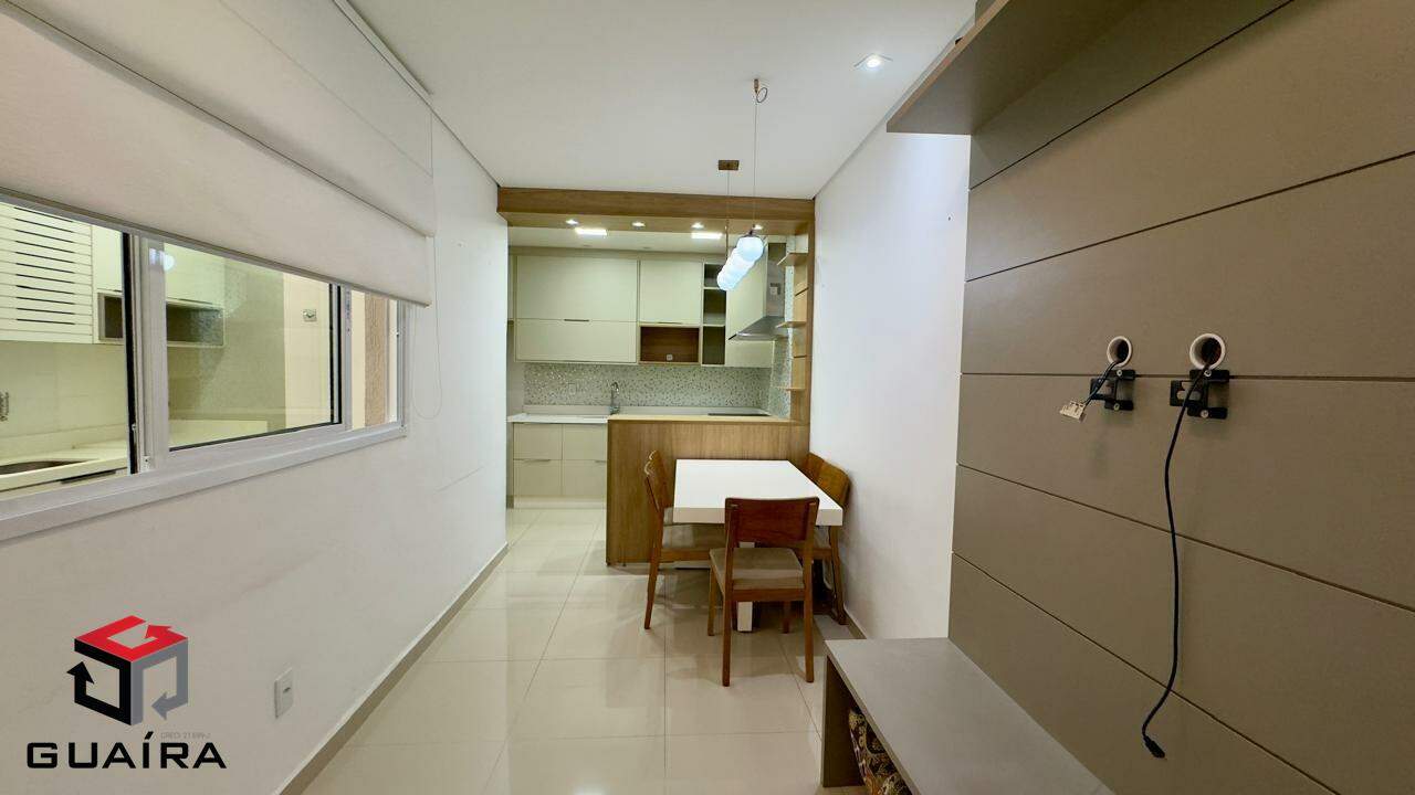 Apartamento à venda com 2 quartos, 70m² - Foto 2