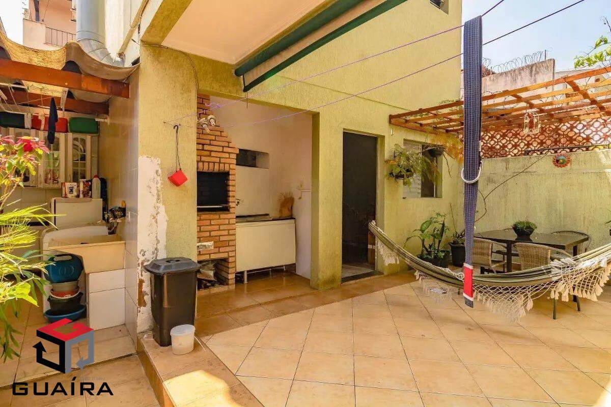 Sobrado à venda com 3 quartos, 150m² - Foto 1