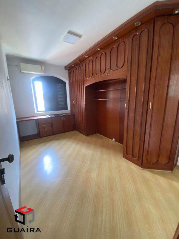 Apartamento para alugar com 3 quartos, 168m² - Foto 11