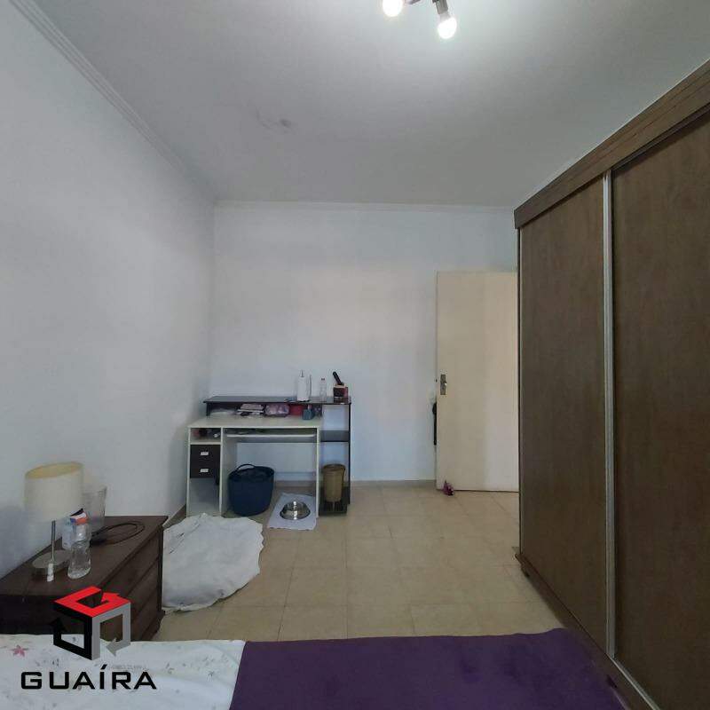 Casa à venda com 3 quartos, 226m² - Foto 18