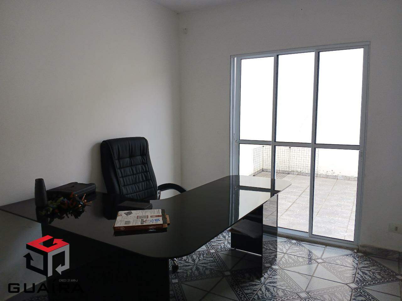 Casa para alugar com 3 quartos, 450m² - Foto 19