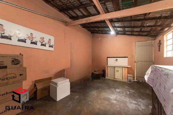 Casa à venda com 1 quarto, 120m² - Foto 2