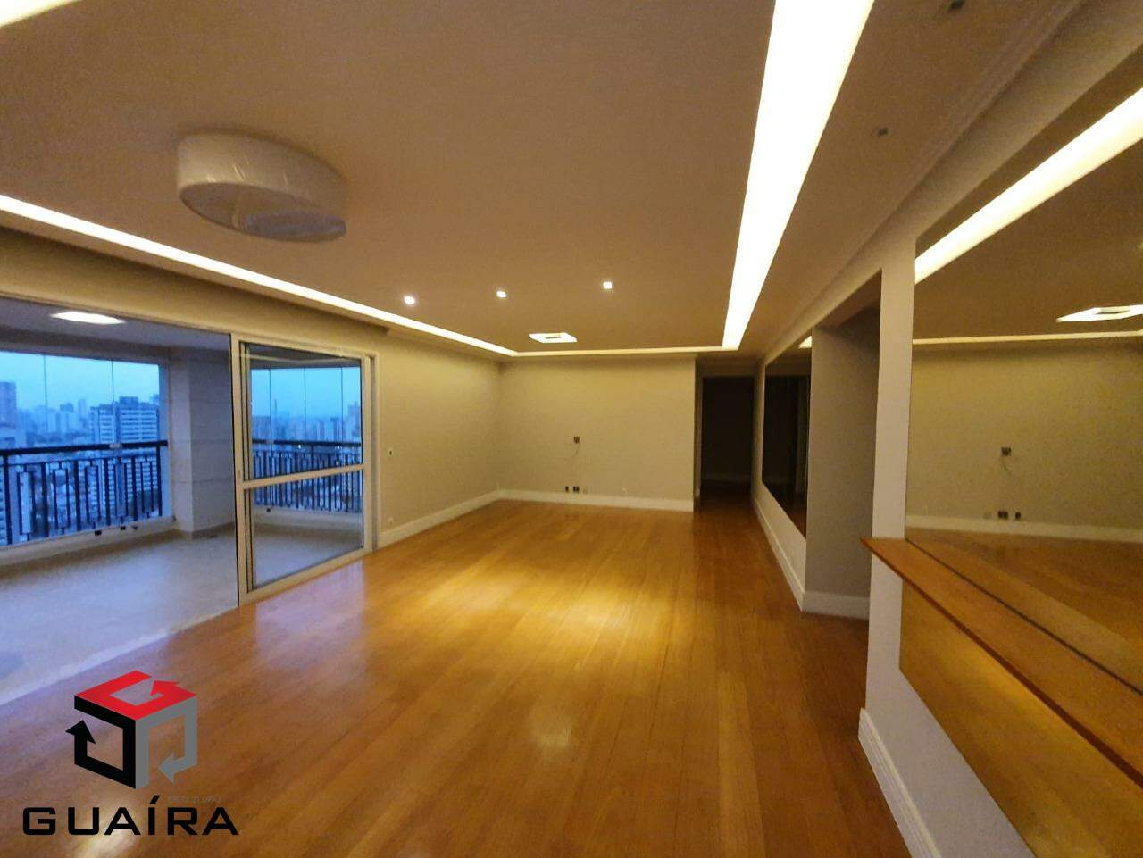 Apartamento para alugar com 3 quartos, 177m² - Foto 3