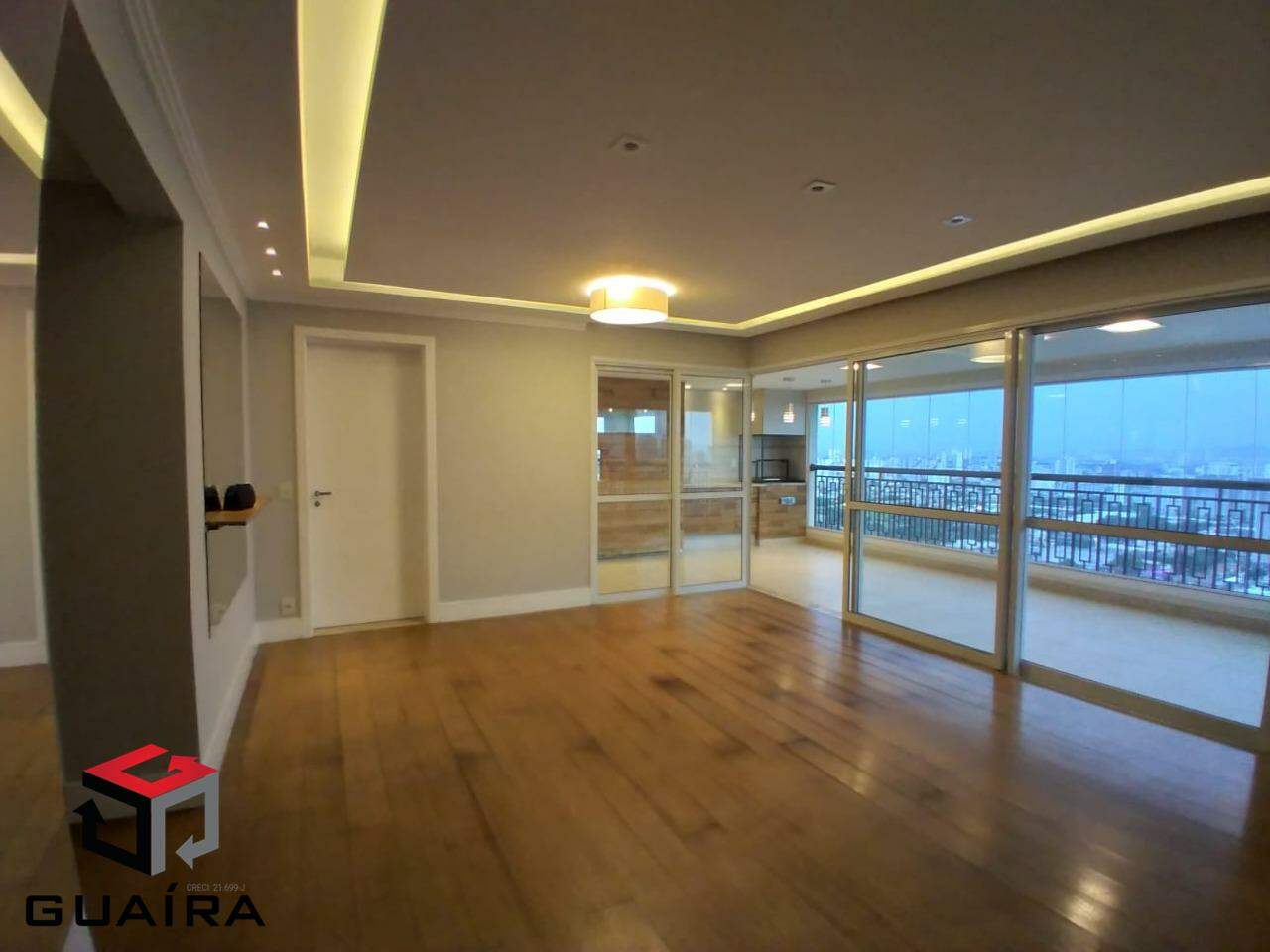 Apartamento para alugar com 3 quartos, 177m² - Foto 4