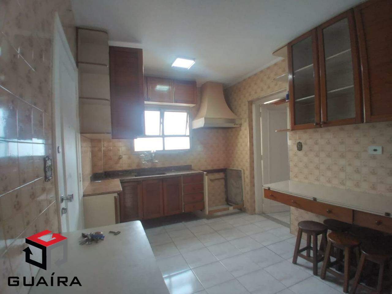 Apartamento para alugar com 3 quartos, 130m² - Foto 7