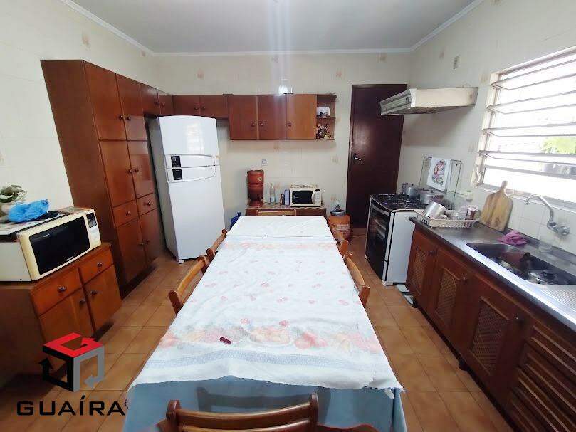 Sobrado à venda com 3 quartos, 256m² - Foto 11