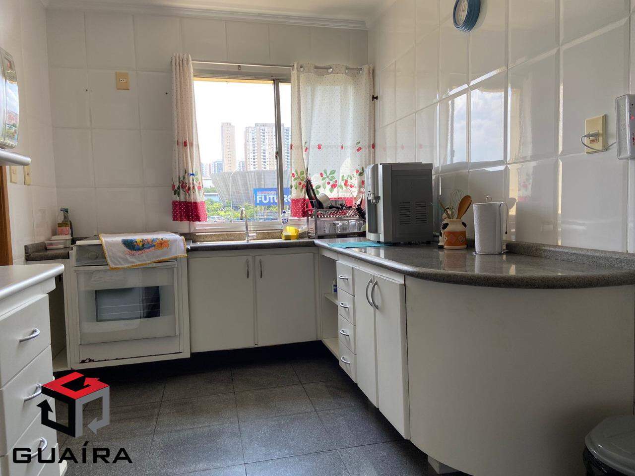 Apartamento à venda com 2 quartos, 70m² - Foto 16