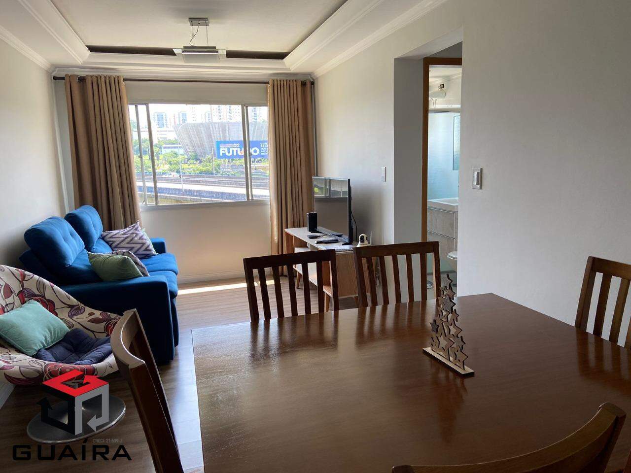 Apartamento à venda com 2 quartos, 70m² - Foto 1