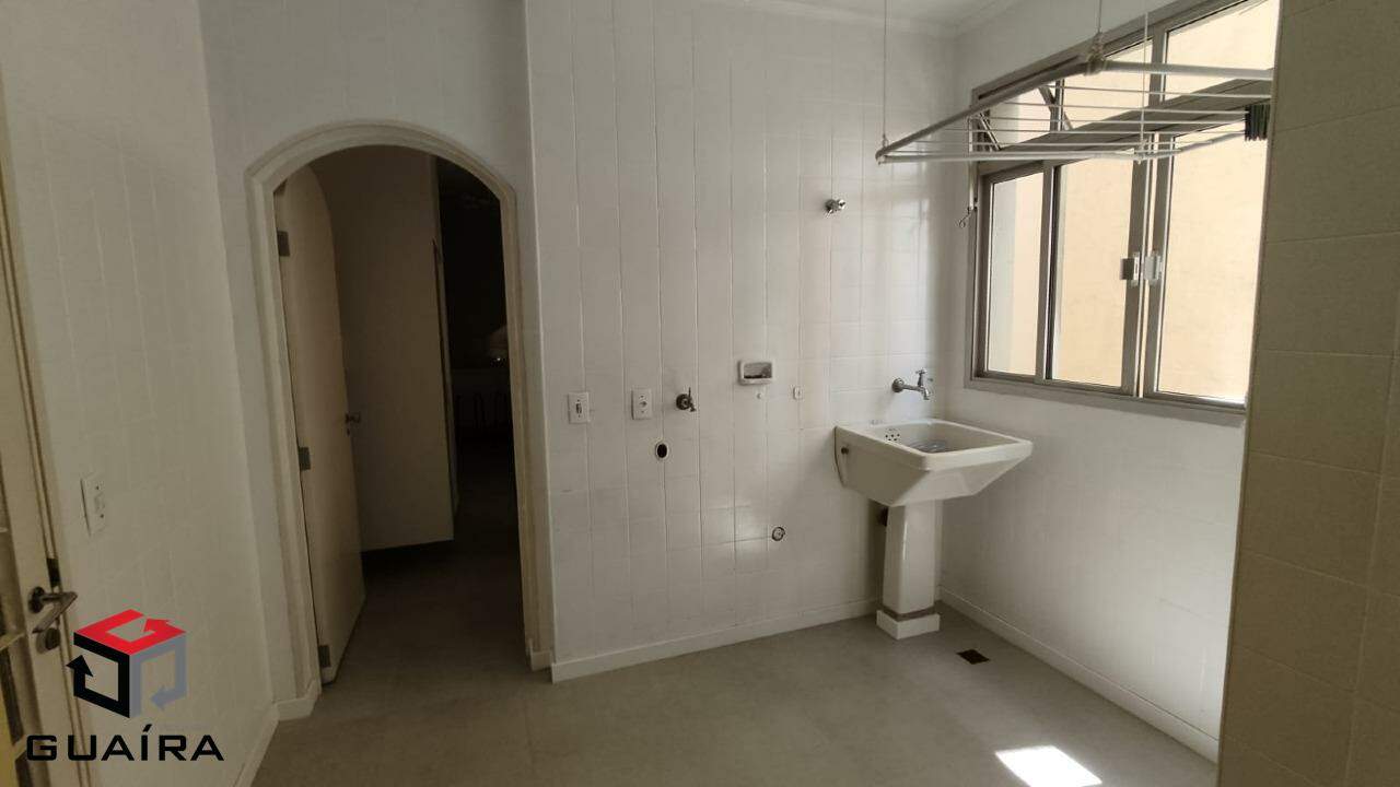 Apartamento para alugar com 3 quartos, 126m² - Foto 15