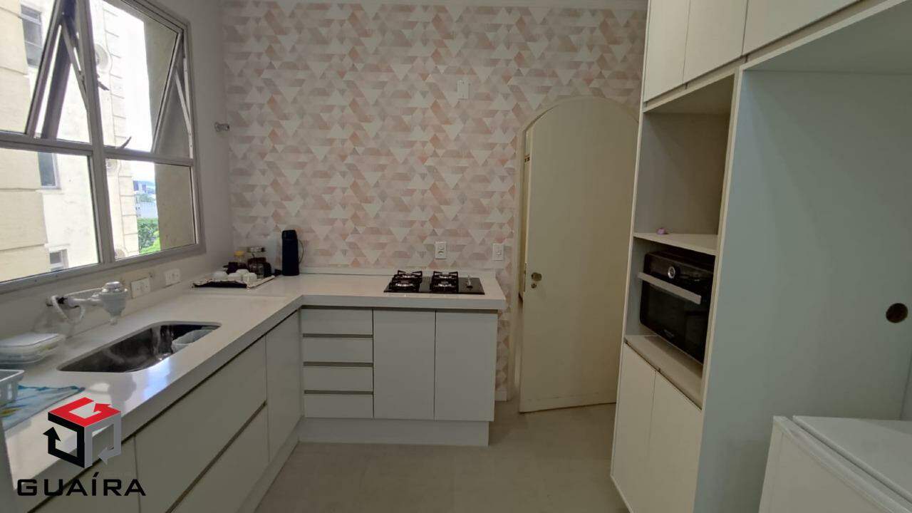 Apartamento para alugar com 3 quartos, 126m² - Foto 10