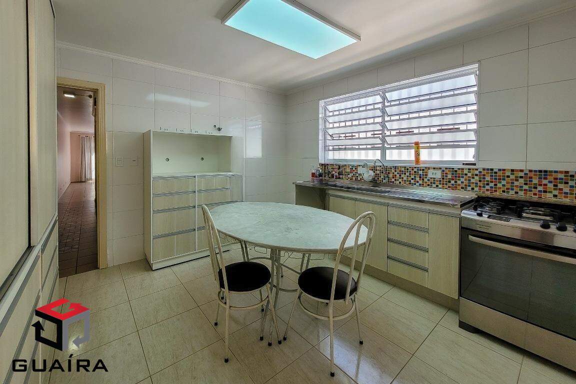 Sobrado à venda com 3 quartos, 254m² - Foto 9