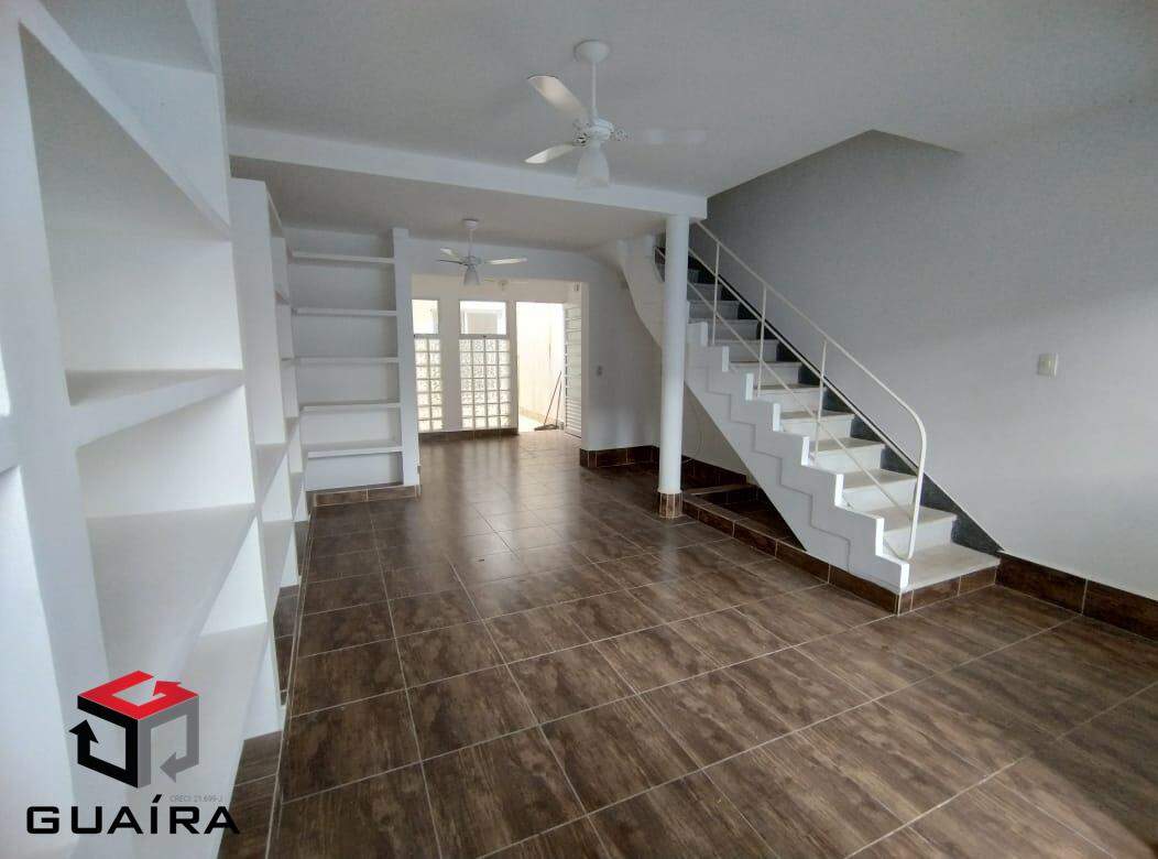 Sobrado à venda com 3 quartos, 170m² - Foto 2