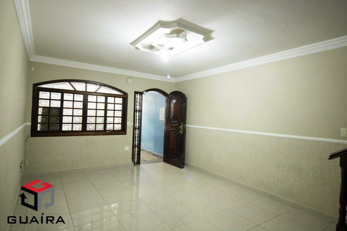 Sobrado à venda com 2 quartos, 130m² - Foto 1