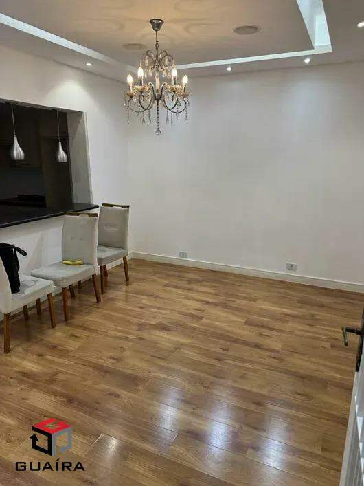 Casa à venda com 2 quartos, 120m² - Foto 1