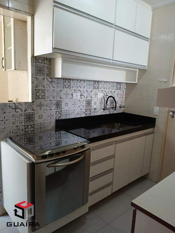 Apartamento à venda com 3 quartos, 70m² - Foto 2