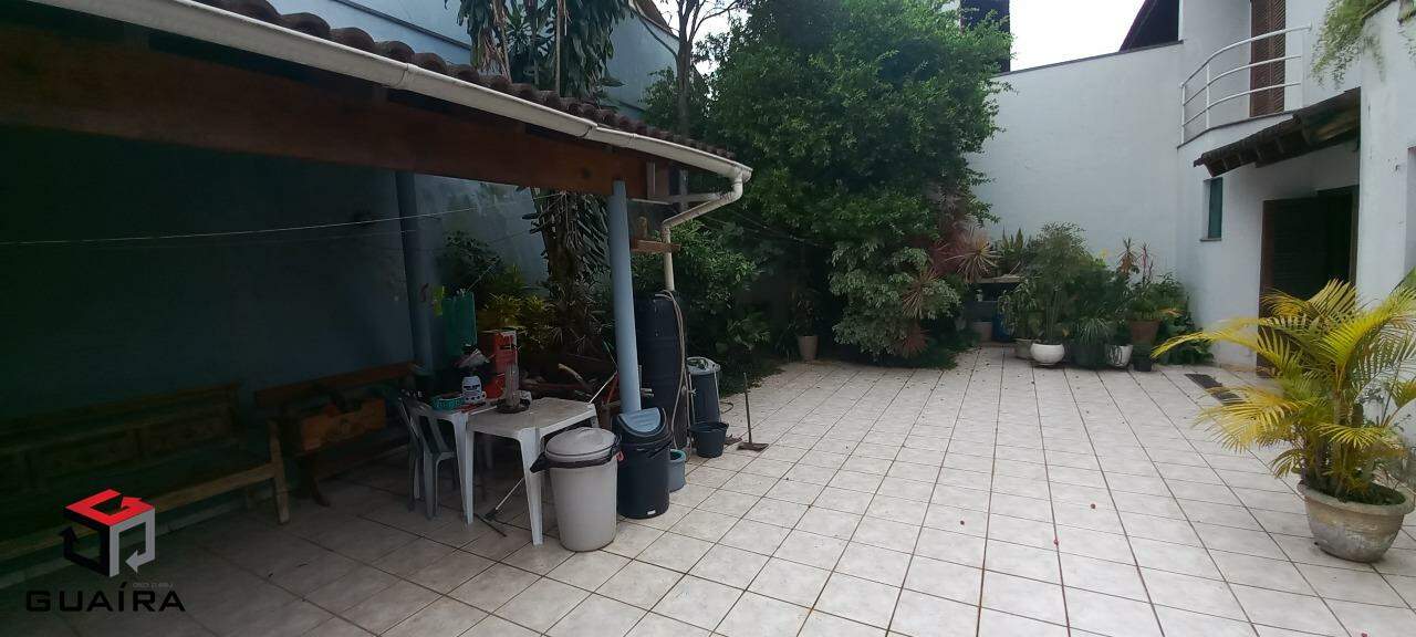 Sobrado à venda com 4 quartos, 239m² - Foto 39