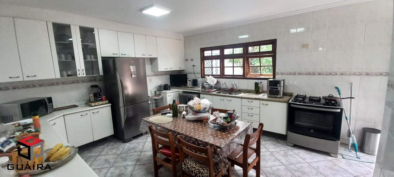 Sobrado à venda com 4 quartos, 239m² - Foto 13