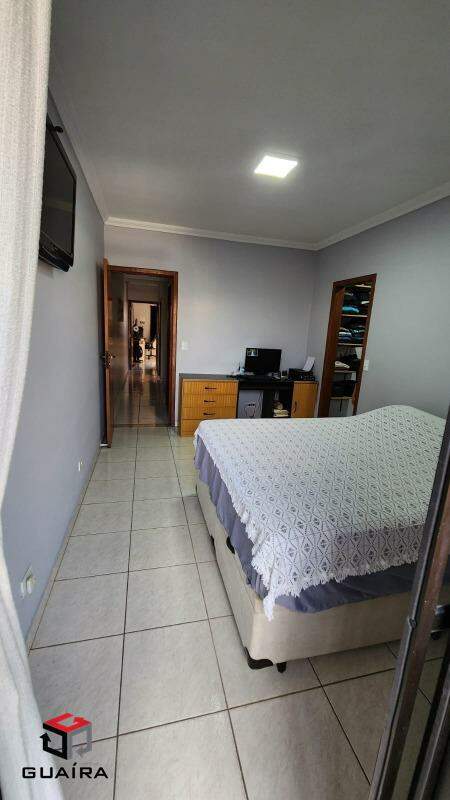 Sobrado à venda com 3 quartos, 214m² - Foto 13