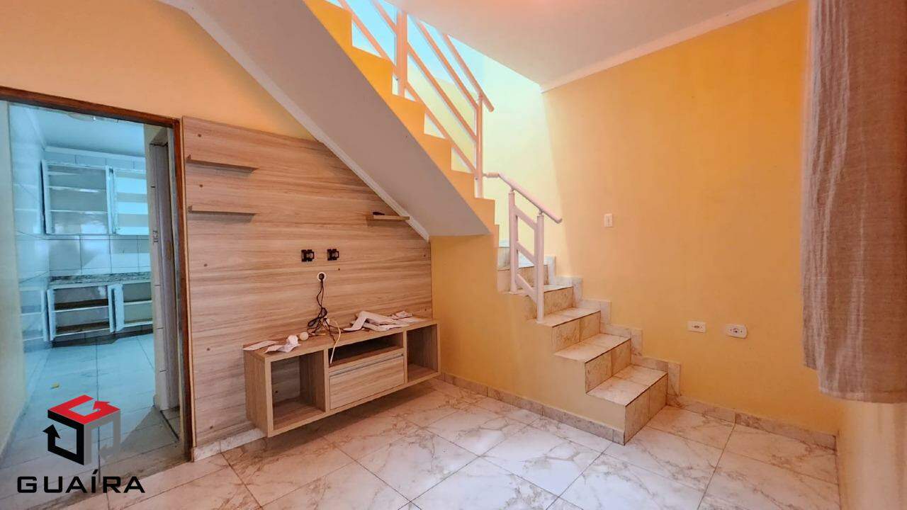 Sobrado à venda com 3 quartos, 118m² - Foto 2