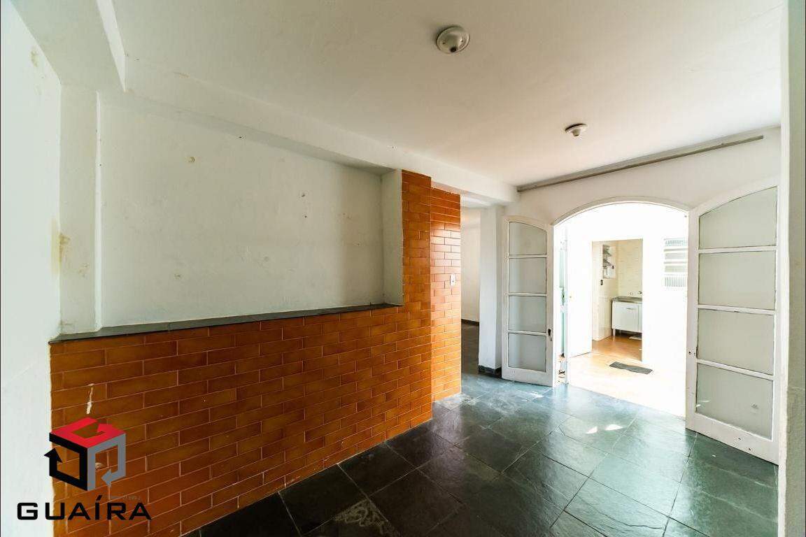 Casa à venda com 2 quartos, 150m² - Foto 1