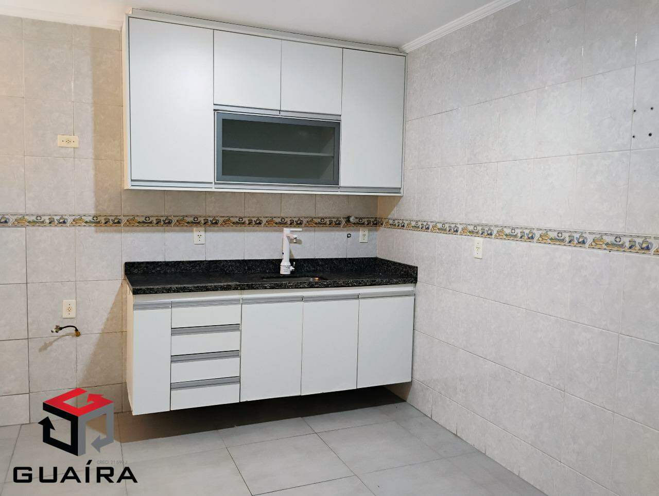 Apartamento à venda com 3 quartos, 84m² - Foto 2